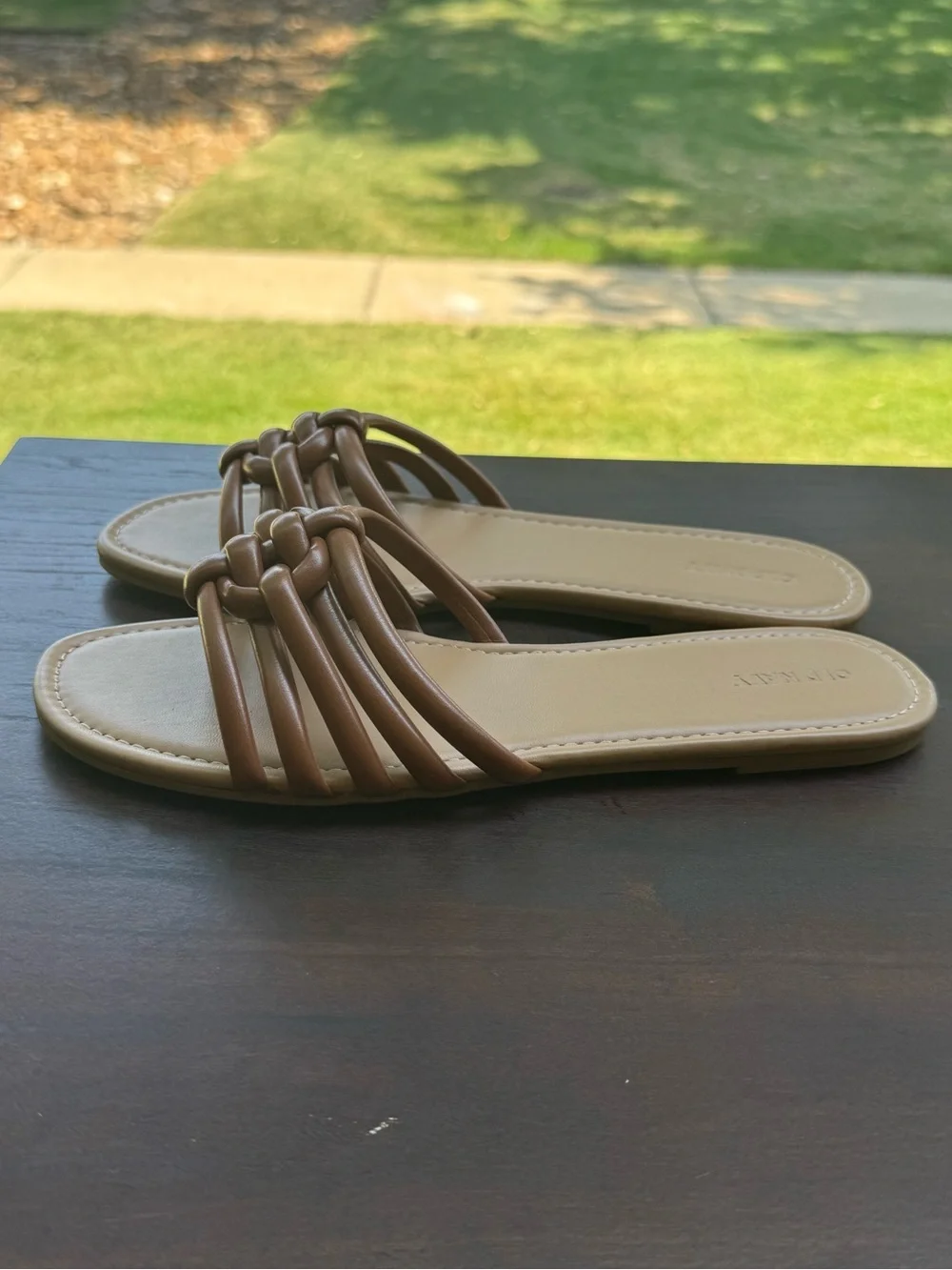 Old Navy Knotted Puff Slide Sandals NWOT Women’s Size 9.5 Brown